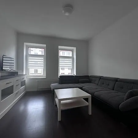 Schlafschrauber Am Adler لبسيا